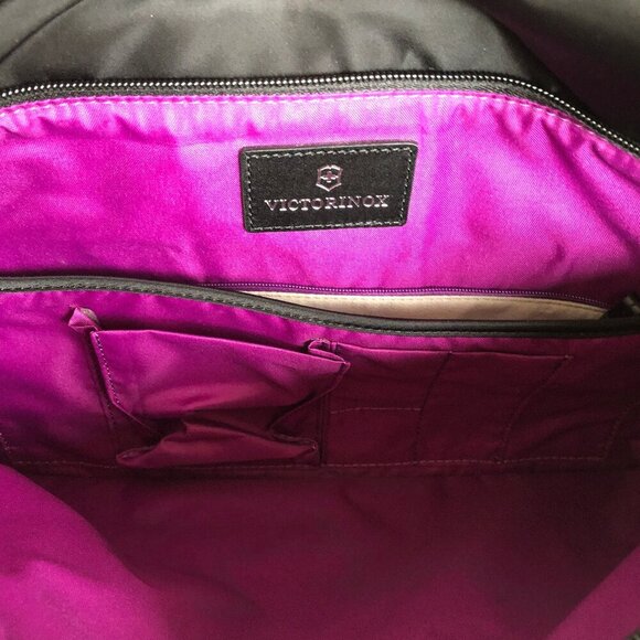 Victorinox Victoria Black Expandable Carry-all Business Laptop Tote Slide-On - Picture 8 of 16